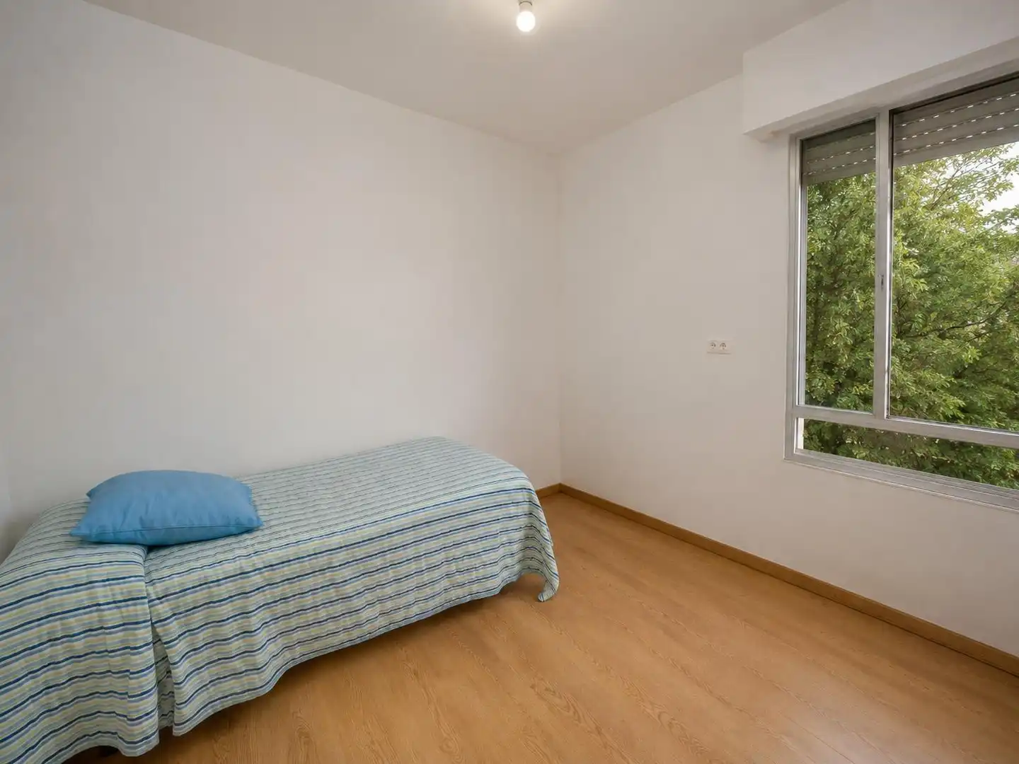 Habitación de Piso en venta en Algeciras con Aire acondicionado