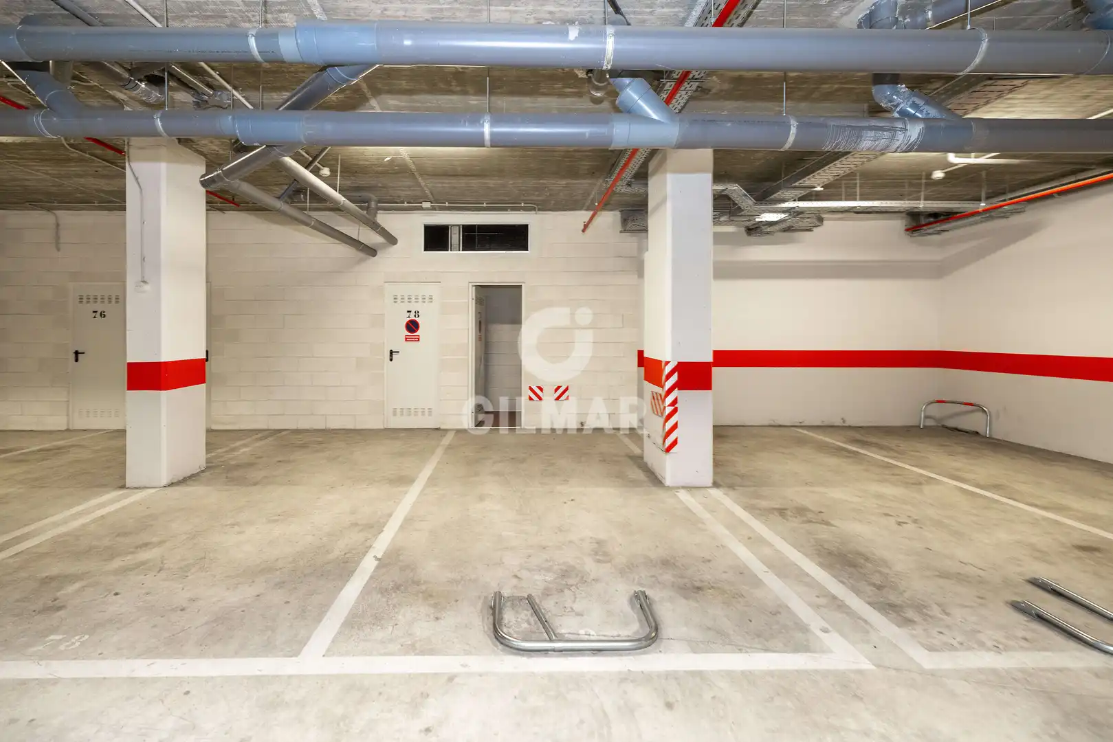 Parking de Piso en venta en Marbella con Calefacción, Trastero y Piscina