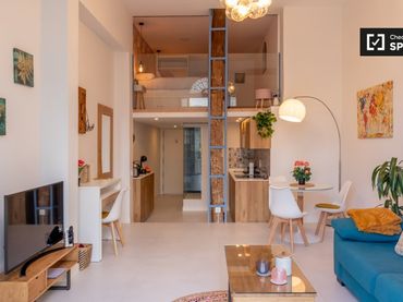 Flat with balcony to rent in Centro