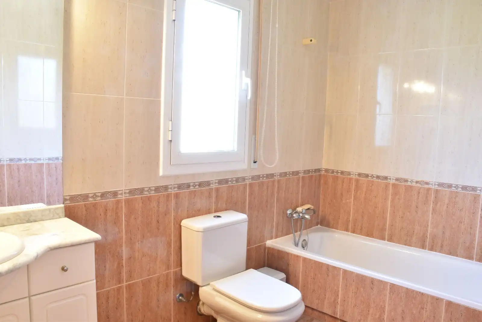 Bany de Casa o xalet en venda en El Vendrell amb Aire condicionat, Calefacció i Terrassa