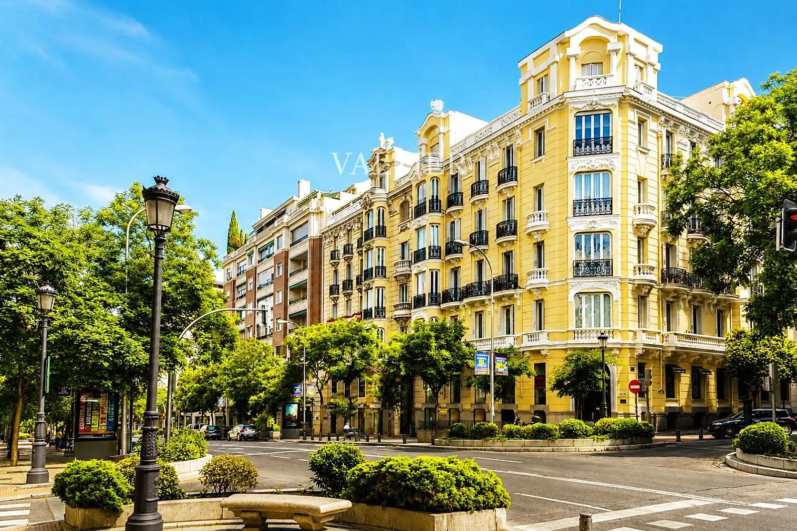Vista exterior de Dúplex de alquiler en Madrid con Amueblado