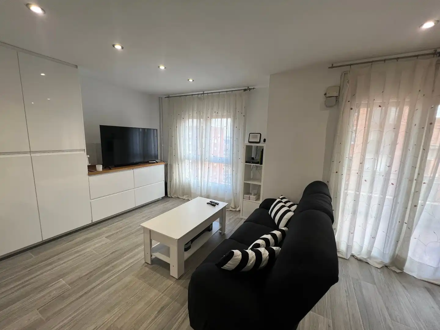Sala d'estar de Pis en venda en Lleida amb Aire condicionat, Calefacció i Parquet