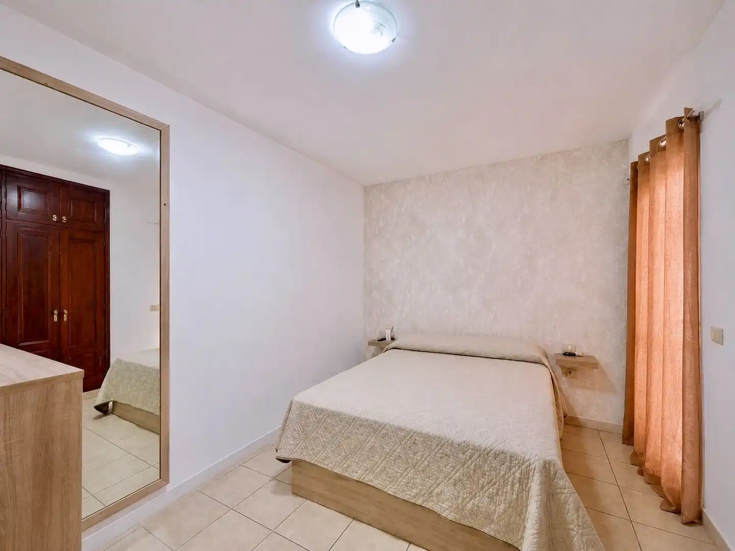 Habitación de Piso en venta en Arona