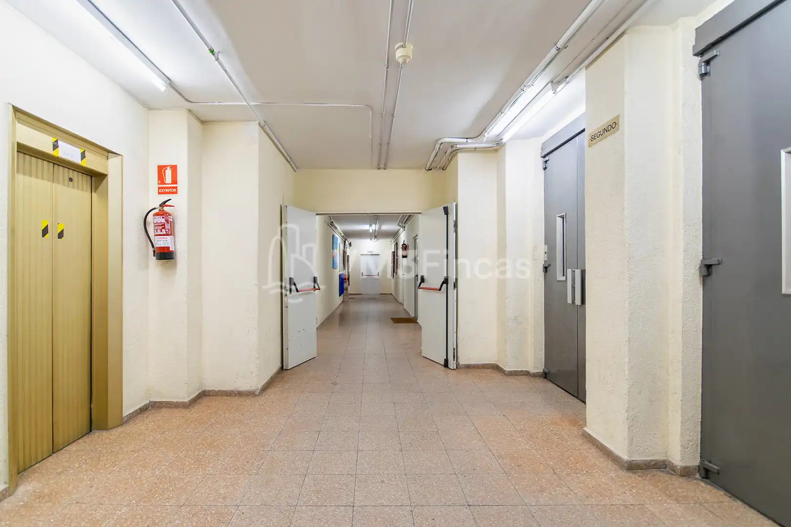 Büro zur Miete in Barcelona mit Klimaanlage, Heizung und Möbliert