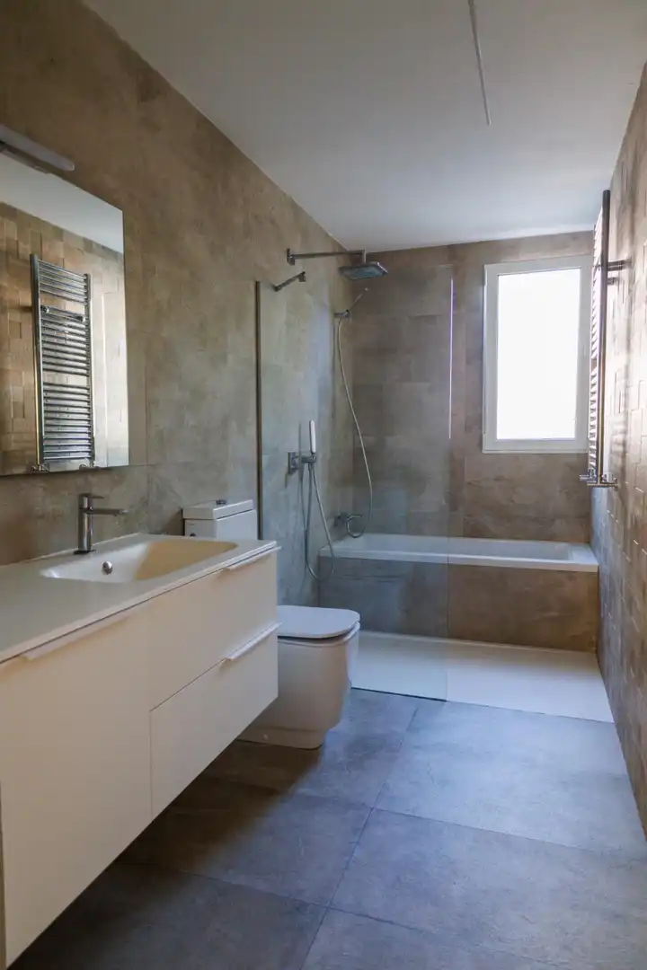 Baño de Casa o chalet en venta en Picassent con Aire acondicionado, Calefacción y Jardín privado