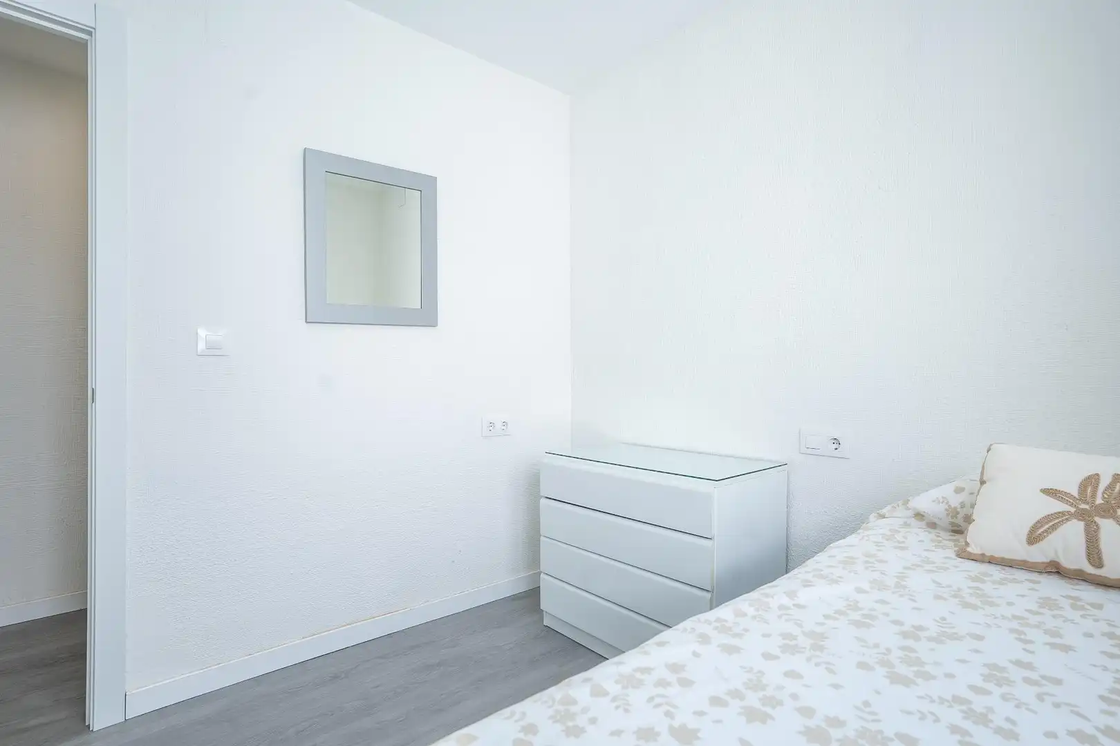 Habitación de Ático en venta en Almería con Aire acondicionado y Terraza