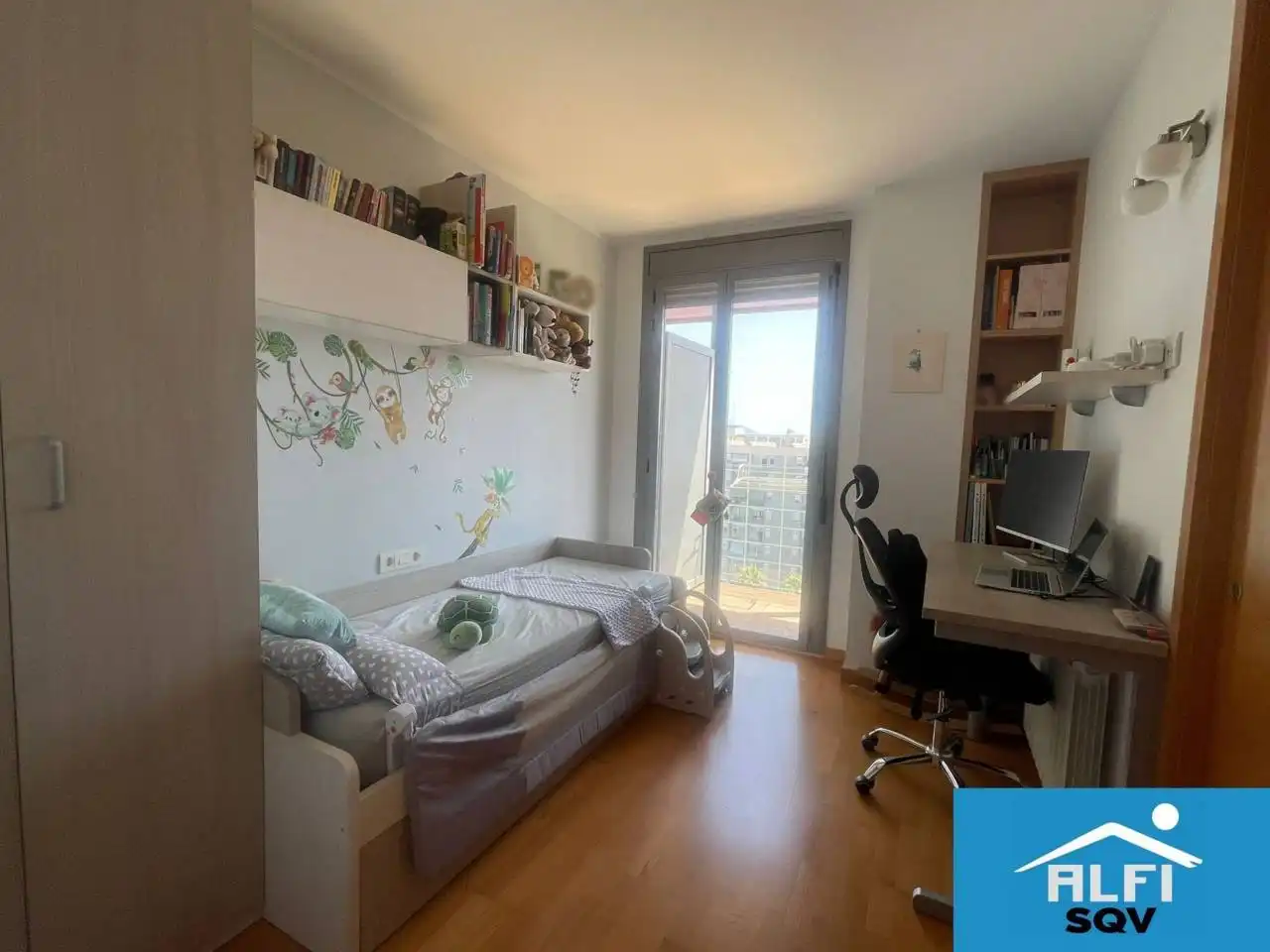 Habitación de Ático en venta en Barberà del Vallès con Aire acondicionado, Calefacción y Parquet