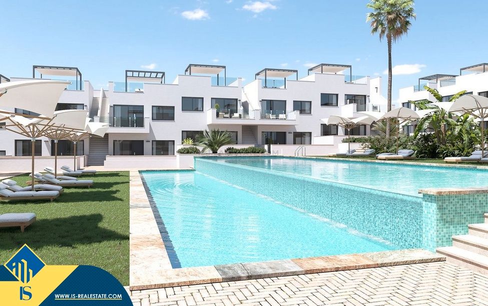 Swimming pool of Flat for sale in Alicante / Alacant  with Community pool
