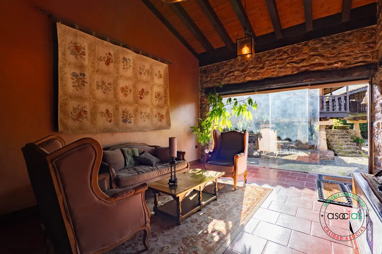Sala d'estar de Casa o xalet en venda en Carreño amb Calefacció, Jardí privat i Traster