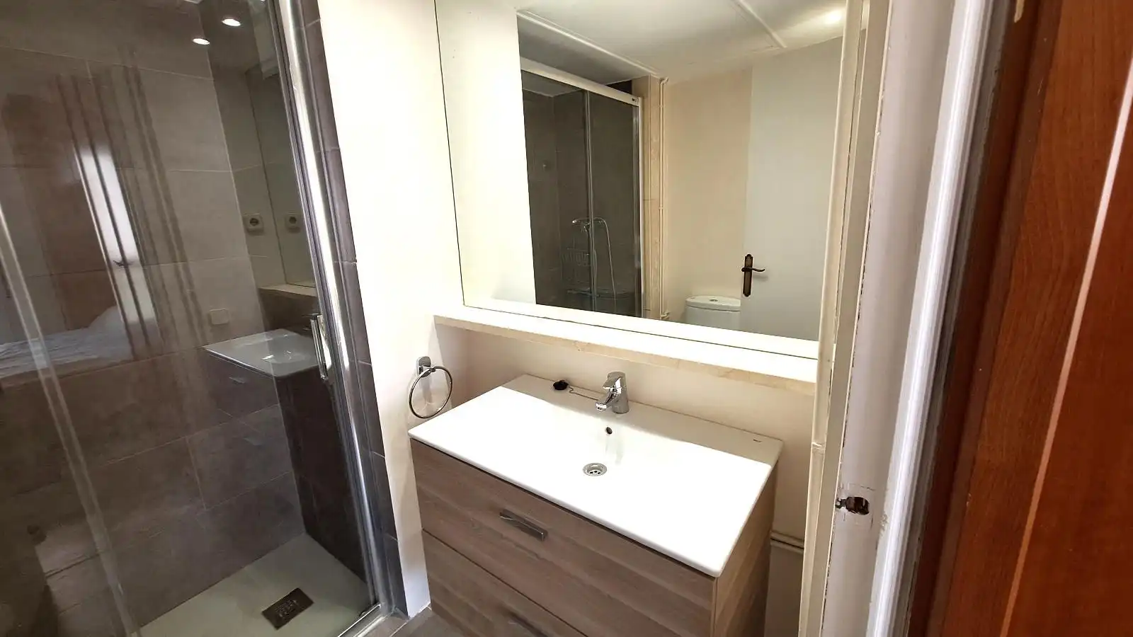 Bathroom of Flat for rent in Eixample