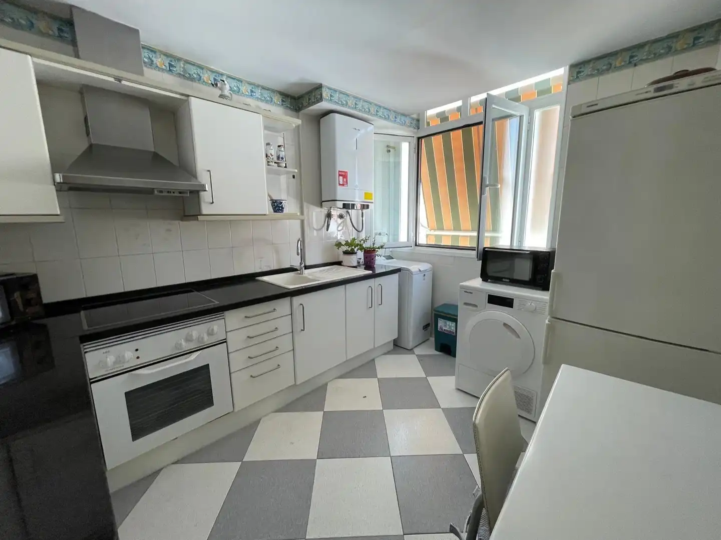 Cocina de Piso en venta en Málaga con Aire acondicionado y Terraza