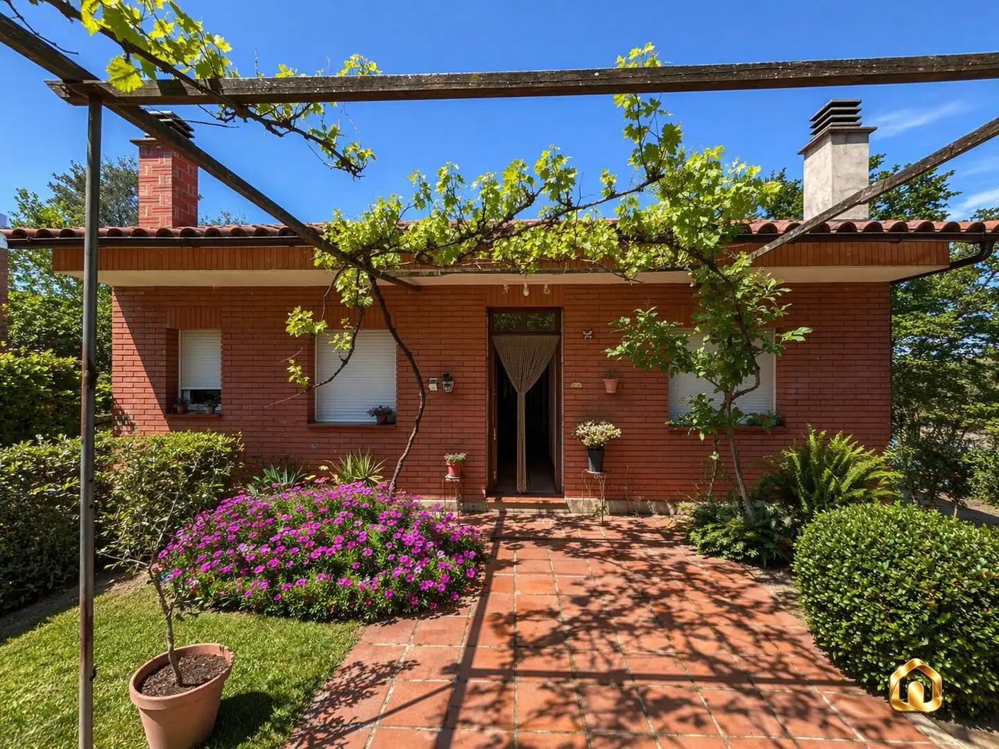 Casa amb piscina en venda a Sant Fost de Campsentelles, imagen 2