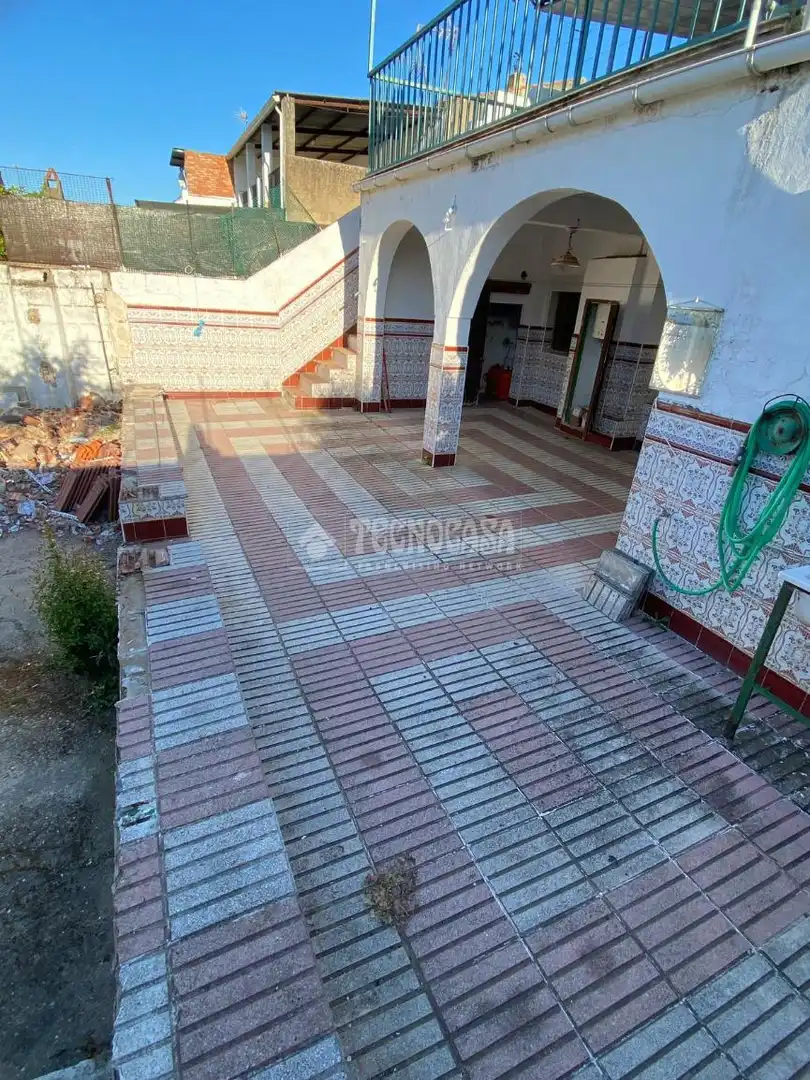 Terrassa de Casa adosada en venda en Esparragalejo amb Calefacció