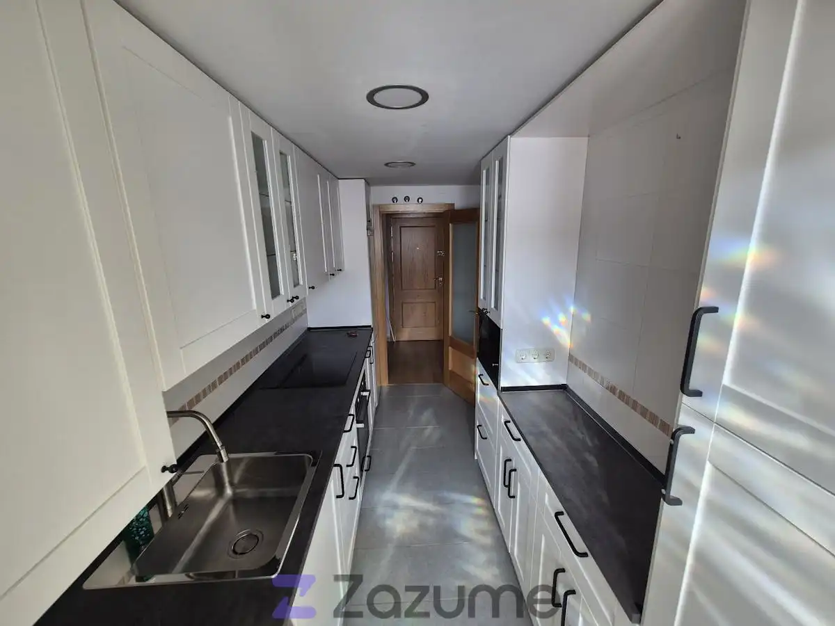 Kitchen of Flat for rent in Recas  with Air Conditioner, Heating and Terrace