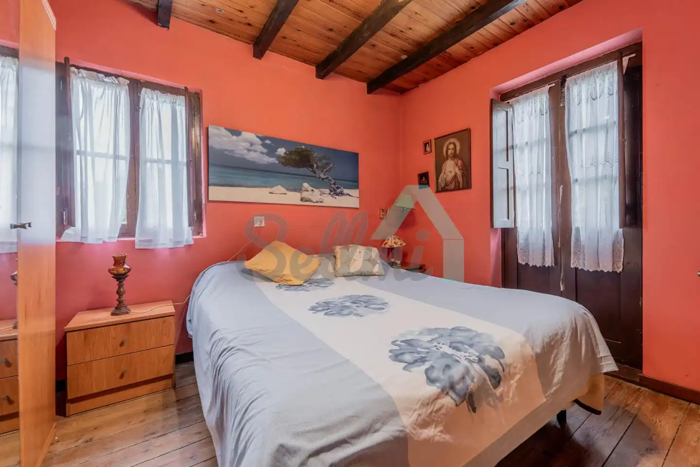Dormitori de Casa o xalet en venda en Llanes amb Calefacció, Jardí privat i Parquet