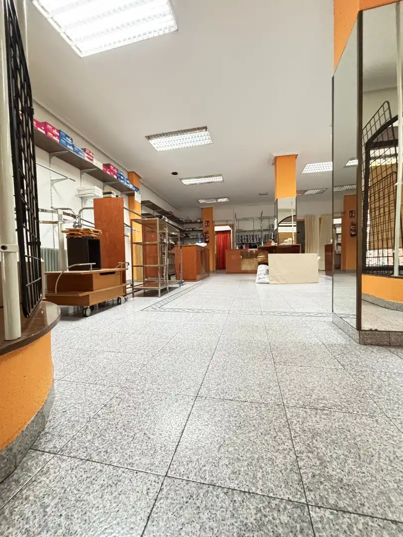 Local comercial en venta en Calle de Toledo, imagen 31