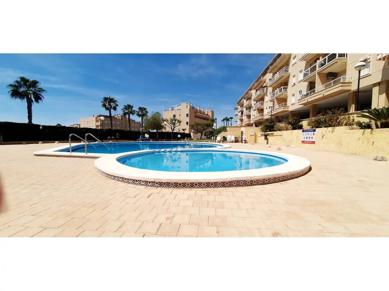 Swimming pool of Flat for sale in Santa Pola  with Air Conditioner, Heating and Terrace