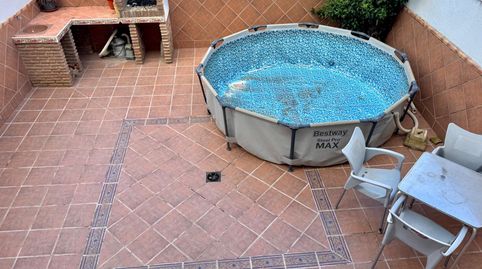 Amplia casa adosada con gran patio y sótano con chimenea en Belicena, imatge 5