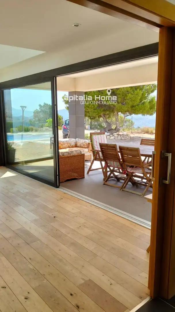 Terrassa de Casa o xalet en venda en Relleu amb Aire condicionat, Calefacció i Piscina