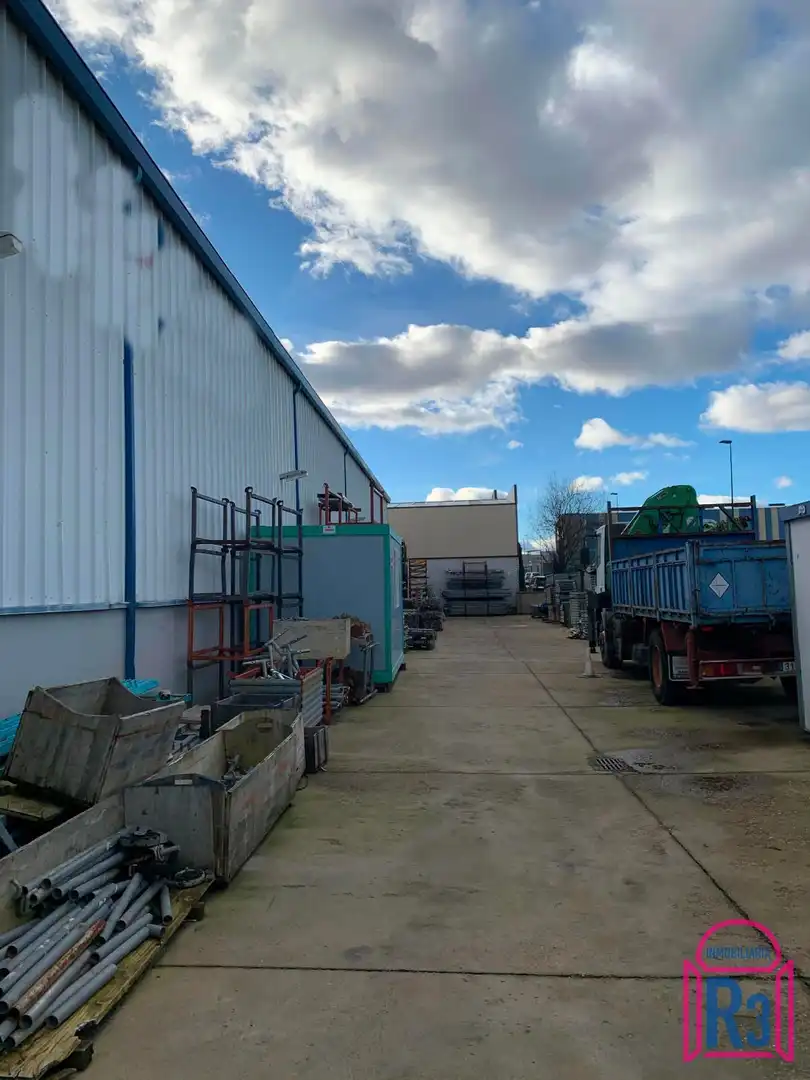 Nau industrial en venda a Las Fontanillas, imagen 4