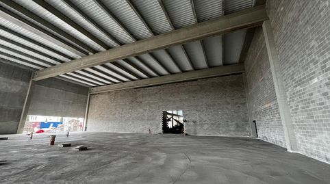 Foto 2 von Fabrikhallen zur Miete in Carrer de Can Borrell, Campoamor, Sabadell