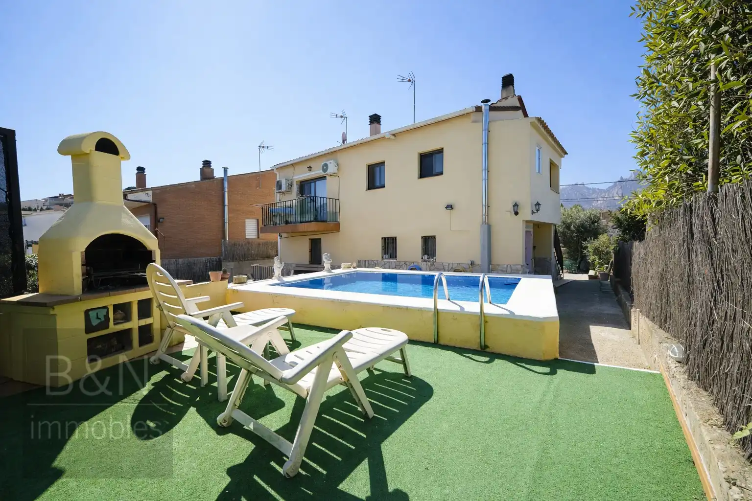 Vista exterior de Casa o xalet en venda en Vacarisses amb Aire condicionat, Calefacció i Terrassa