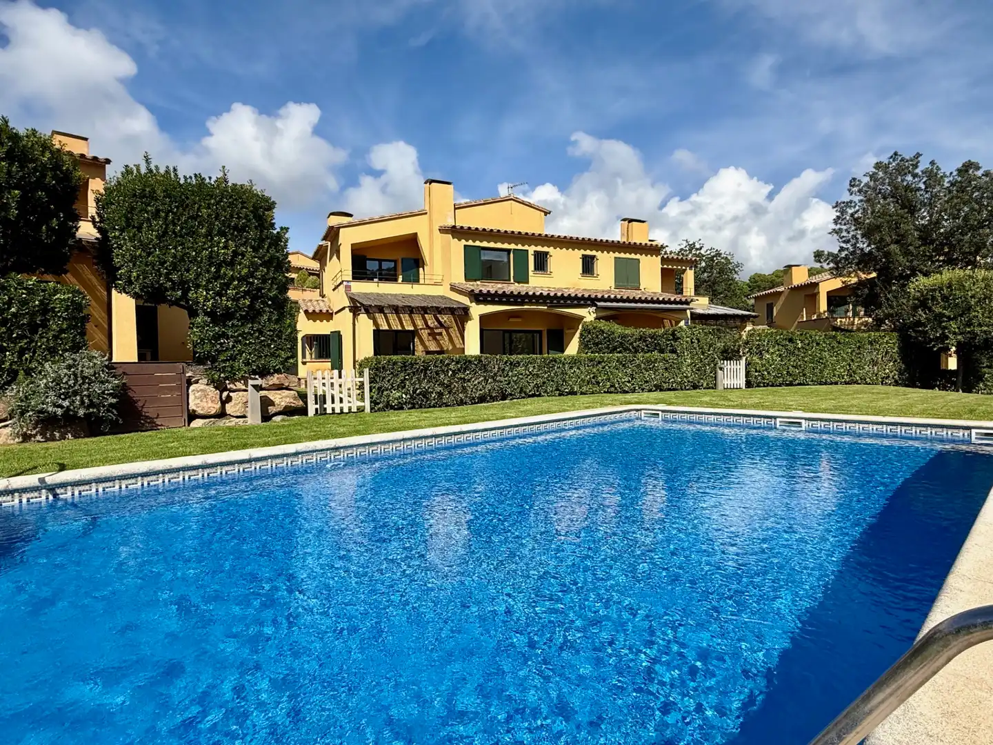 Piscina de Casa adosada en venta en Palafrugell con Aire acondicionado, Jardín privado y Terraza