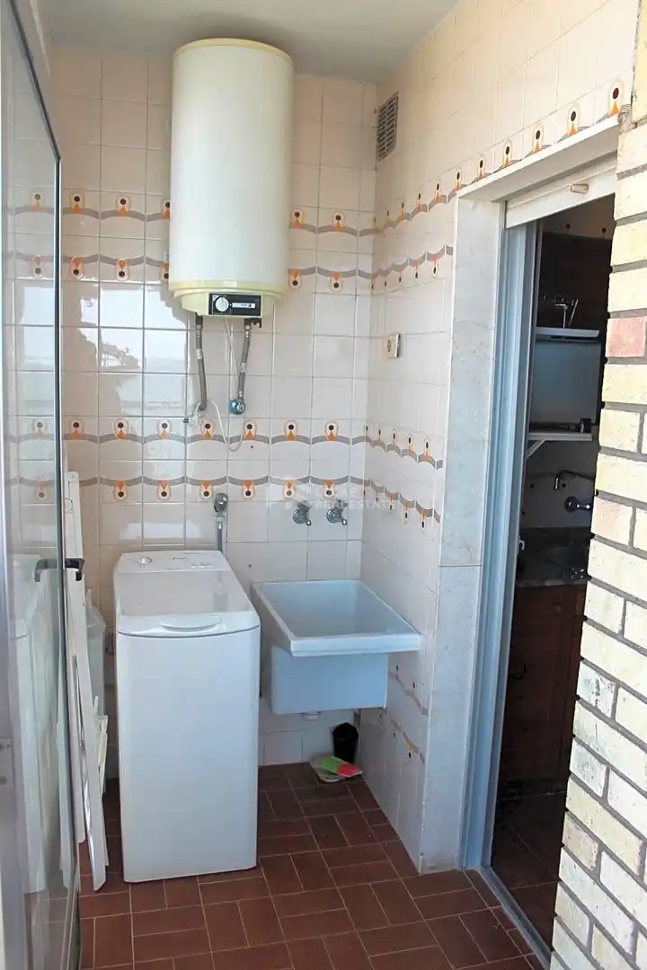 Baño de Apartamento de alquiler en Benicasim / Benicàssim con Terraza, Piscina y Piscina comunitaria