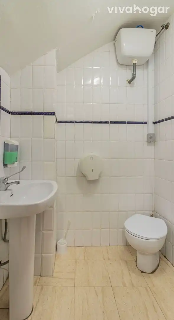 Bany de Local de lloguer en Madrid