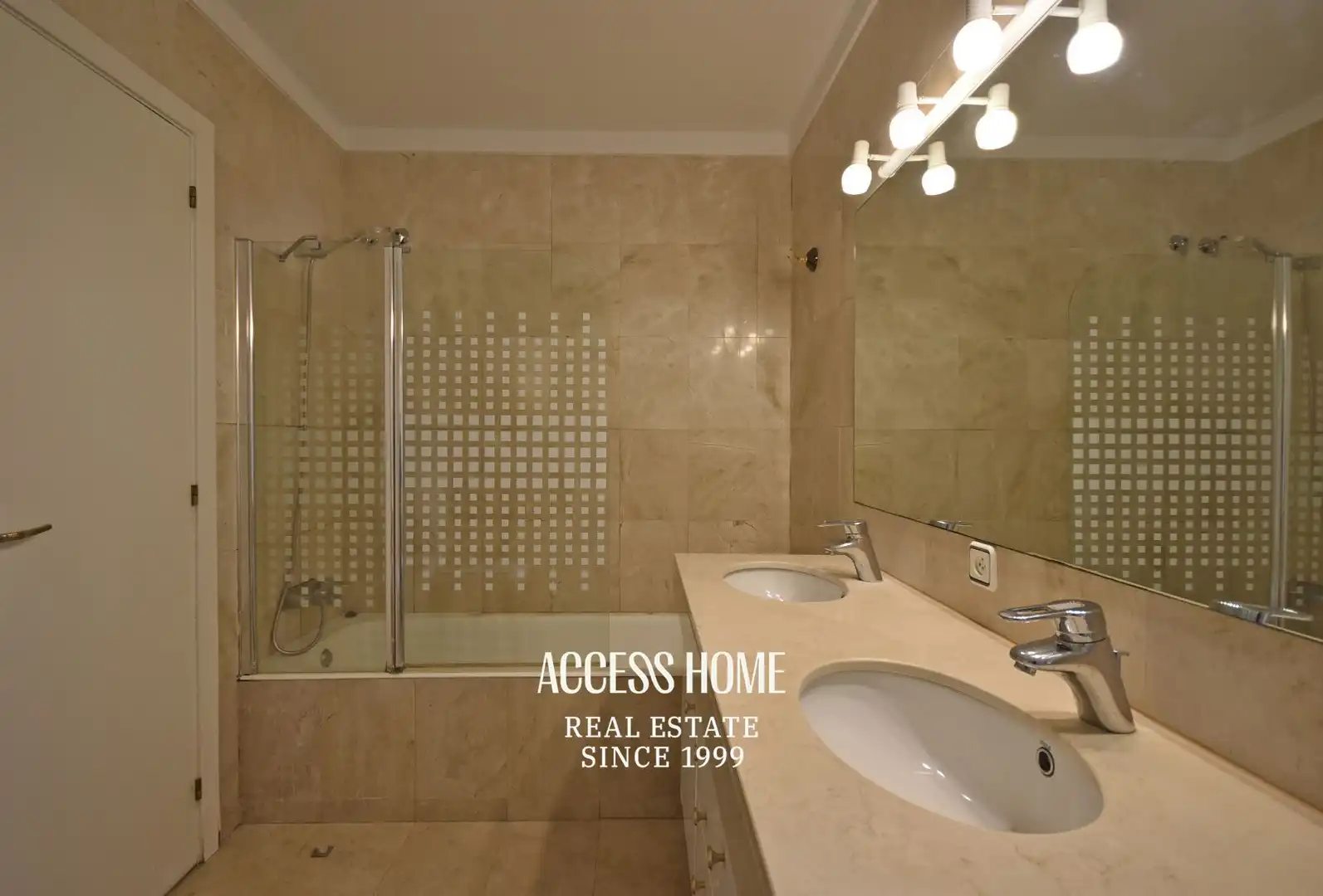 Baño de Casa o chalet de alquiler en Sant Vicenç de Montalt con Aire acondicionado, Calefacción y Terraza