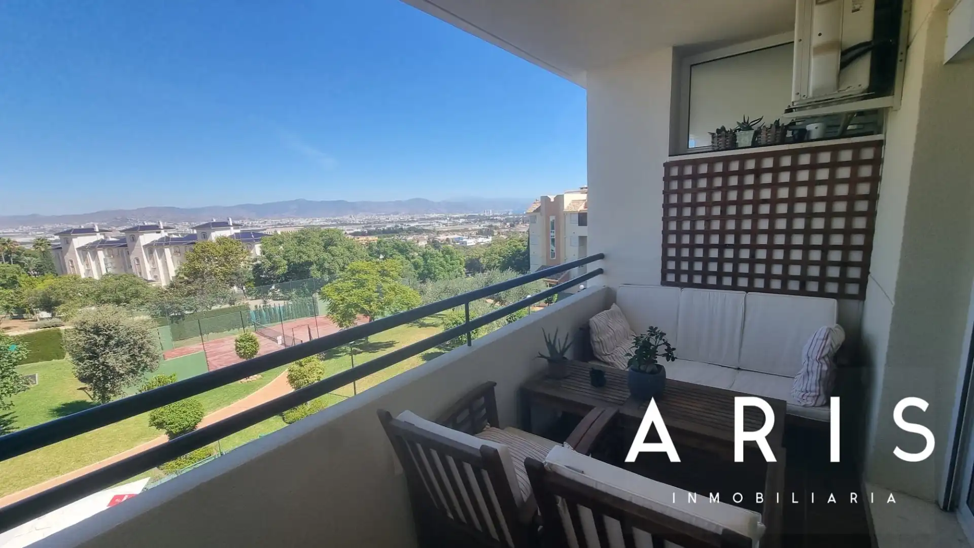 Flat with pool to rent in Churriana, imagen 5