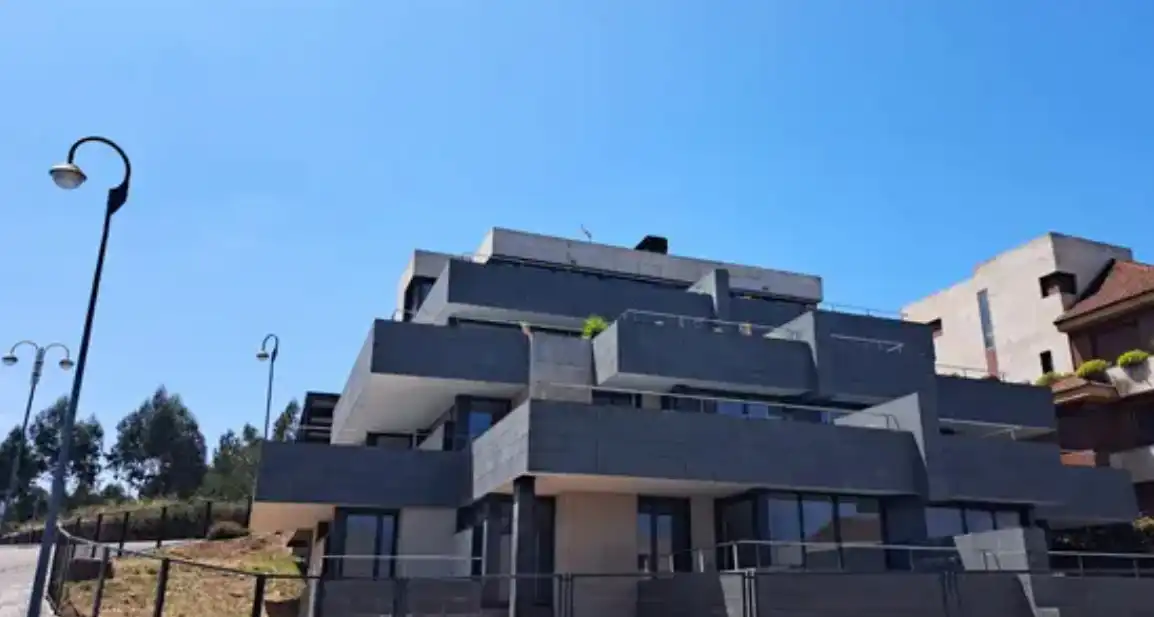 Vista exterior de Pis en venda en Baiona amb Terrassa i Traster