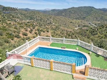 Casa rustica in vendita a Polígono Málaga