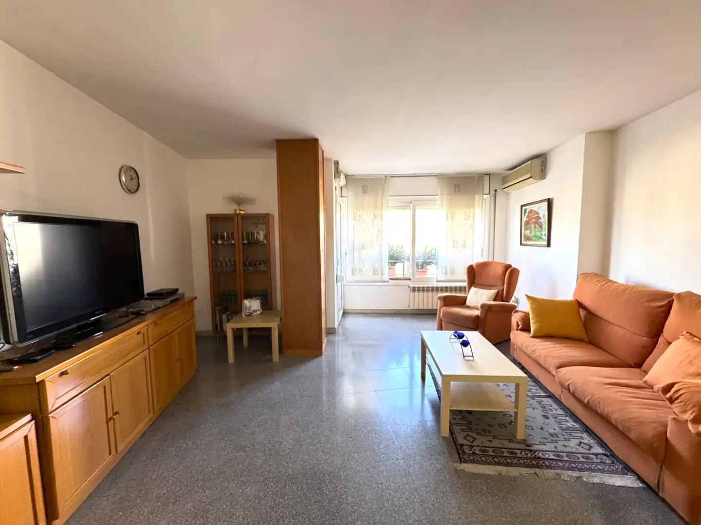 Sala de estar de Piso en venta en Terrassa con Aire acondicionado, Calefacción y Amueblado