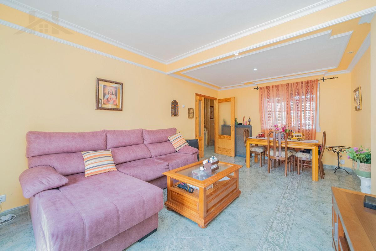Living room of House or chalet for sale in Navalcarnero  with Air Conditioner, Private garden and Parquet flooring