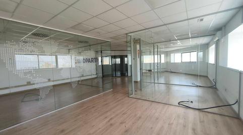 Foto 4 von Fabrikhallen zur Miete in Eixample Sud - La Barceloneta, El Prat de Llobregat