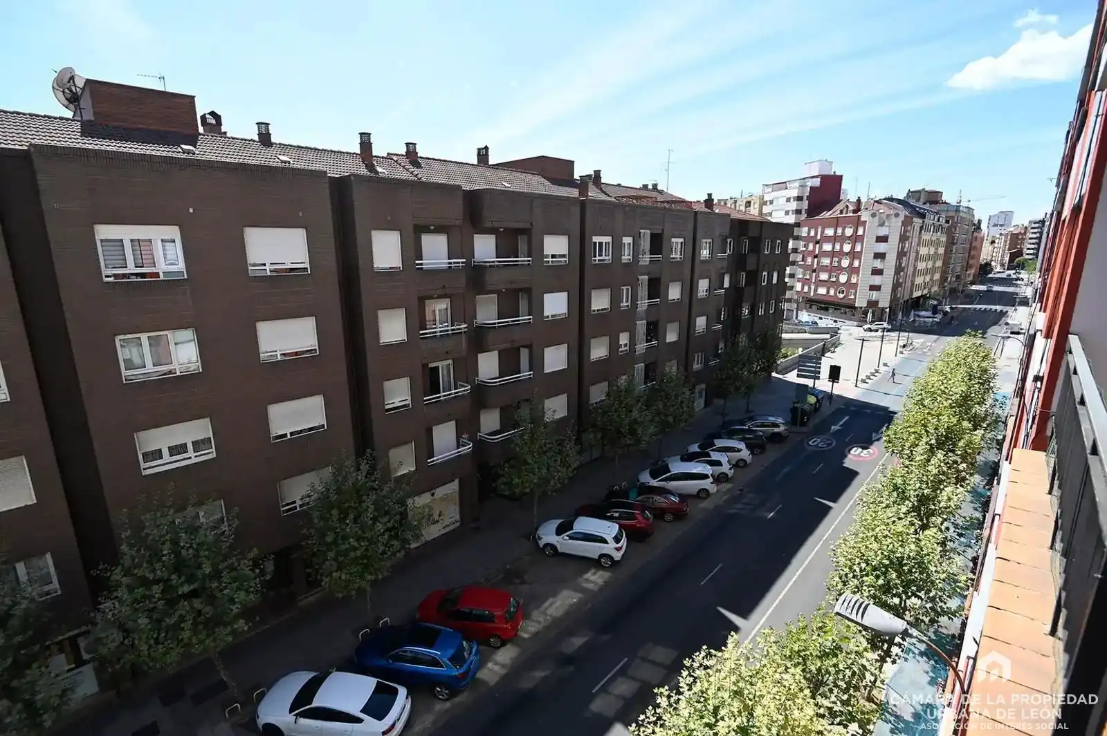 Außenansicht von Wohnung zum Verkauf in Población de Arroyo mit Heizung, Terrasse und Abstellraum