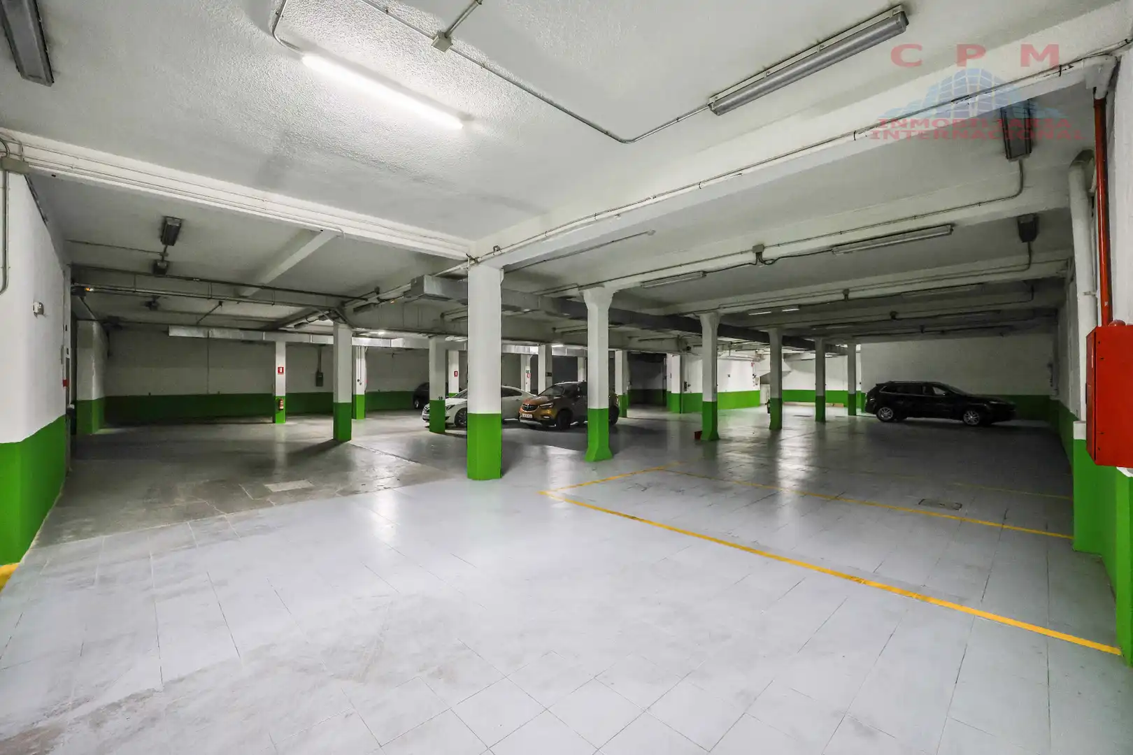 Parkplatz von Gebäude zur Miete in Madrid