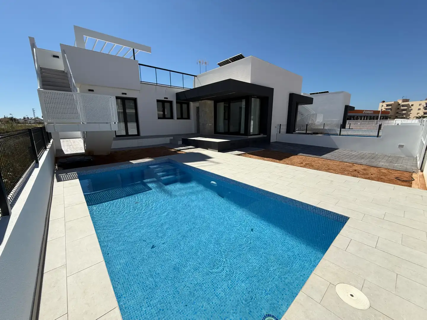 Piscina de Casa o xalet en venda en Dénia amb Aire condicionat, Calefacció i Jardí privat