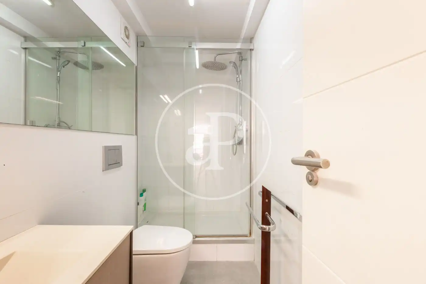 Bathroom of Houses for sale in L'Eliana  with Air Conditioner, Heating and Private garden