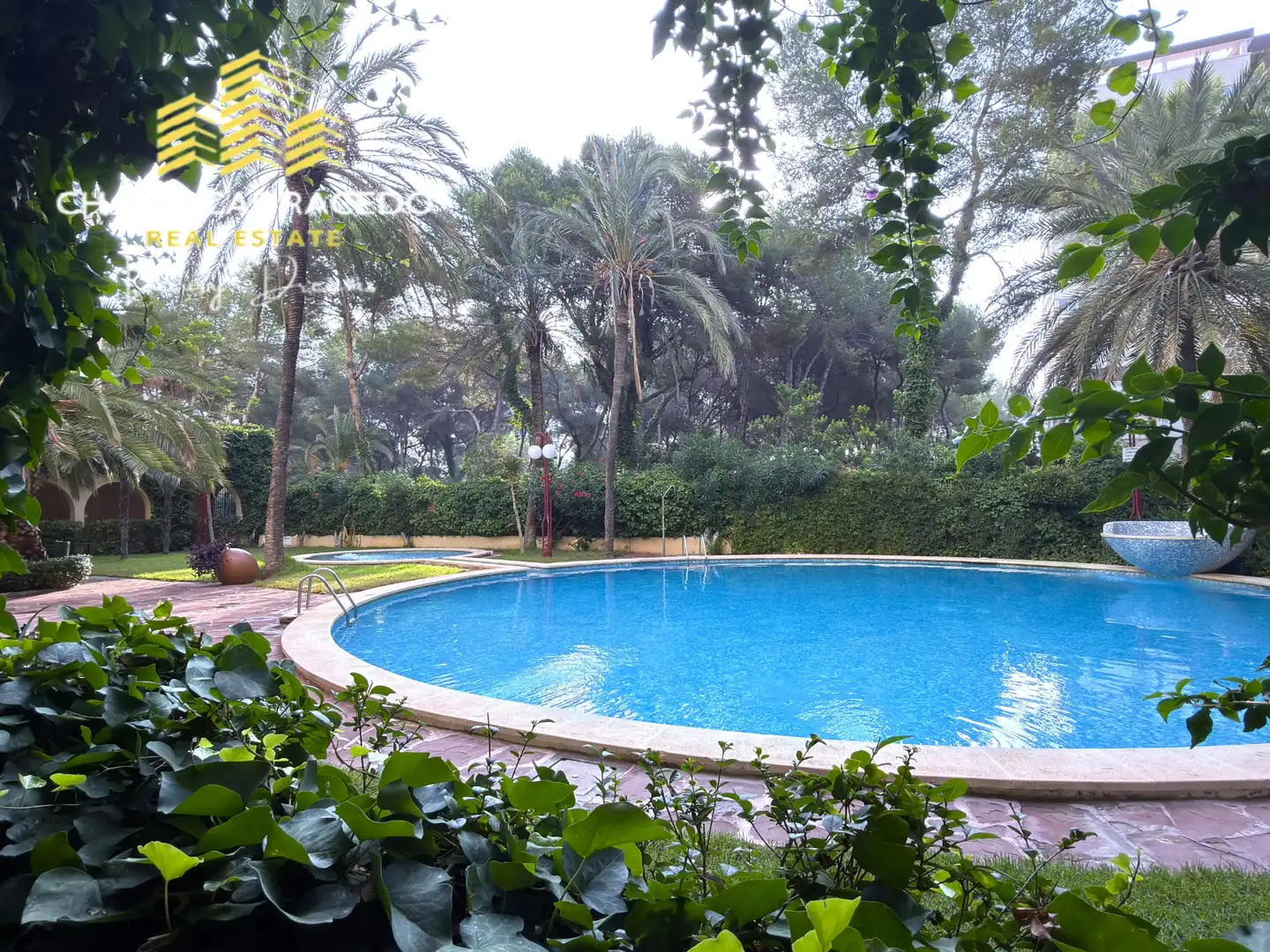 Piscina de Pis de lloguer en Valencia amb Aire condicionat, Jardí privat i Terrassa