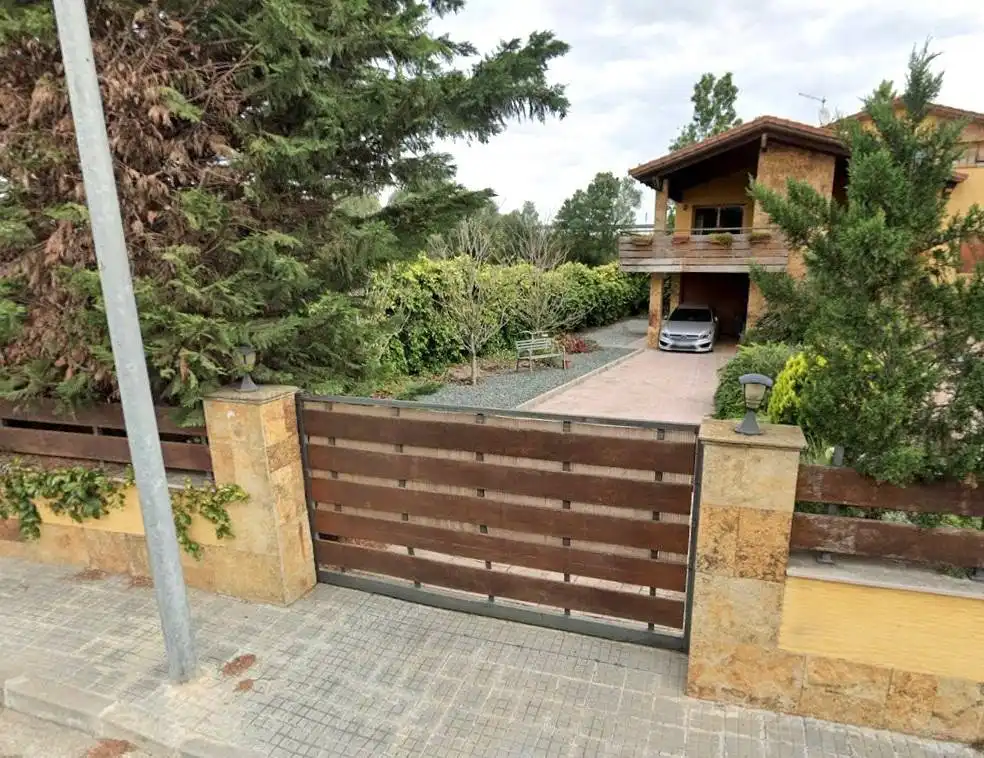 Maison avec piscine à vendre à MARINADA