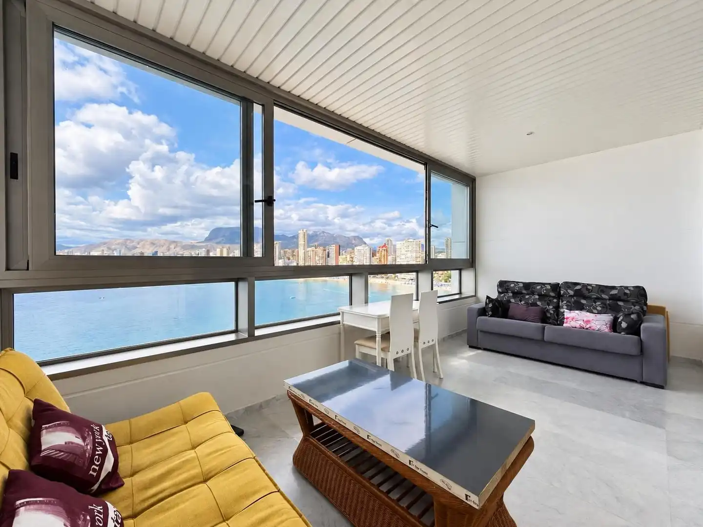 Apartamento en venta en ALCALDE MANUEL CATALAN CHANA, 24, Rincón Alto