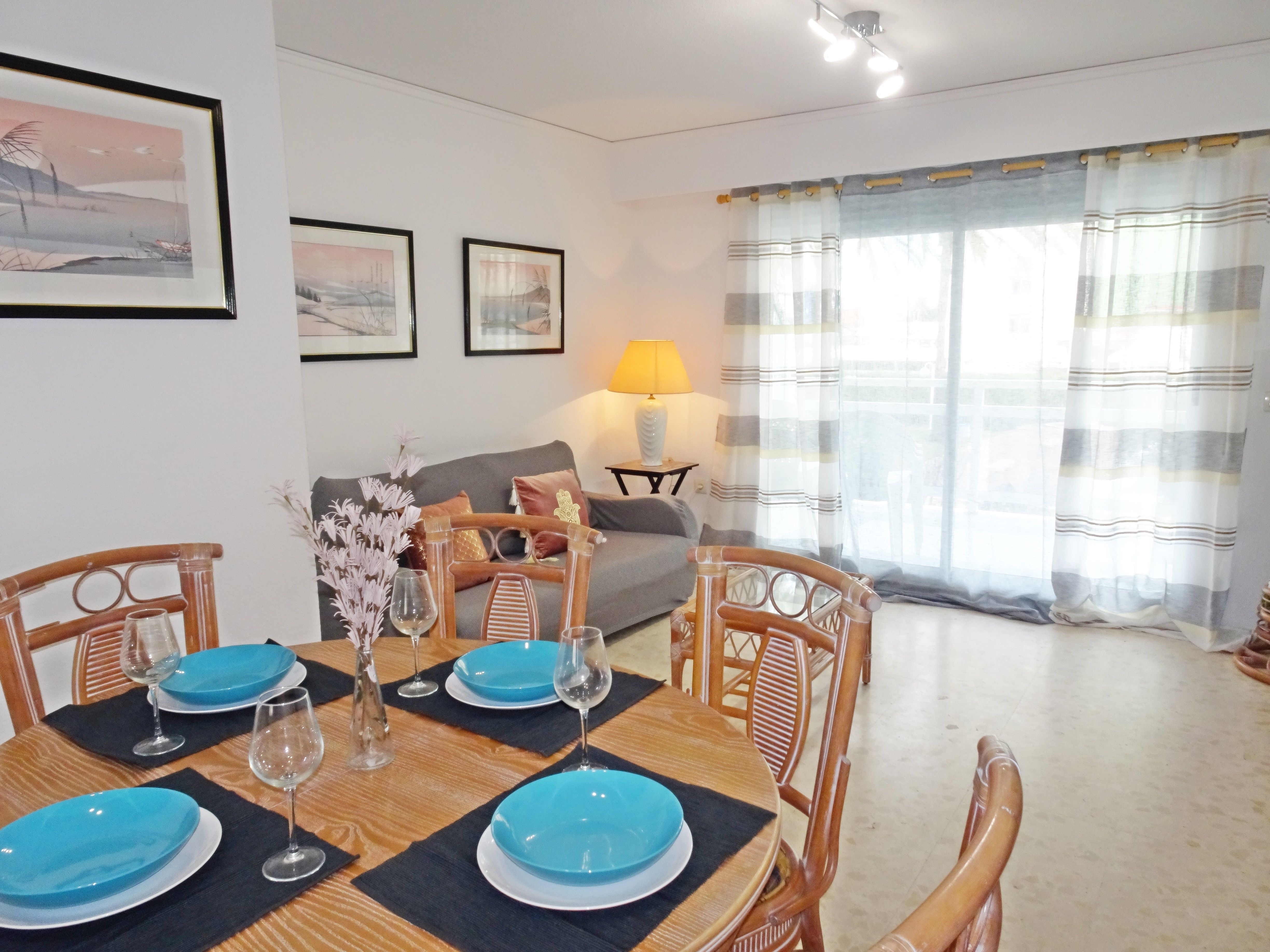 Apartamento de alquiler en Carrer d'Astúries, Playa de Gandia