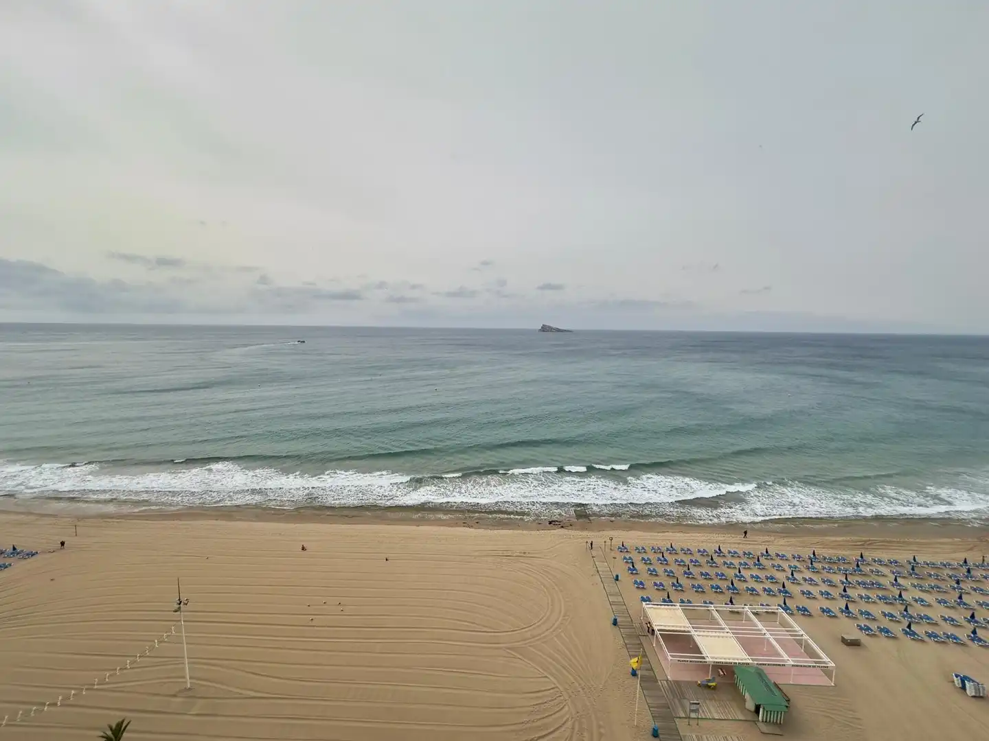 Dormitori de Apartament en venda en Benidorm amb Aire condicionat, Terrassa i Moblat