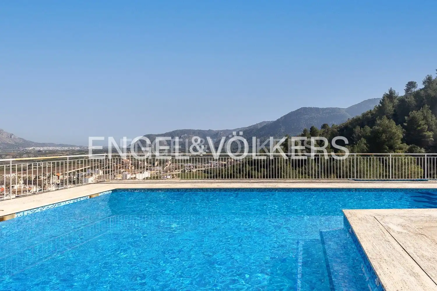 Piscina de Casa o xalet de lloguer en Tavernes de la Valldigna amb Aire condicionat, Calefacció i Jardí privat