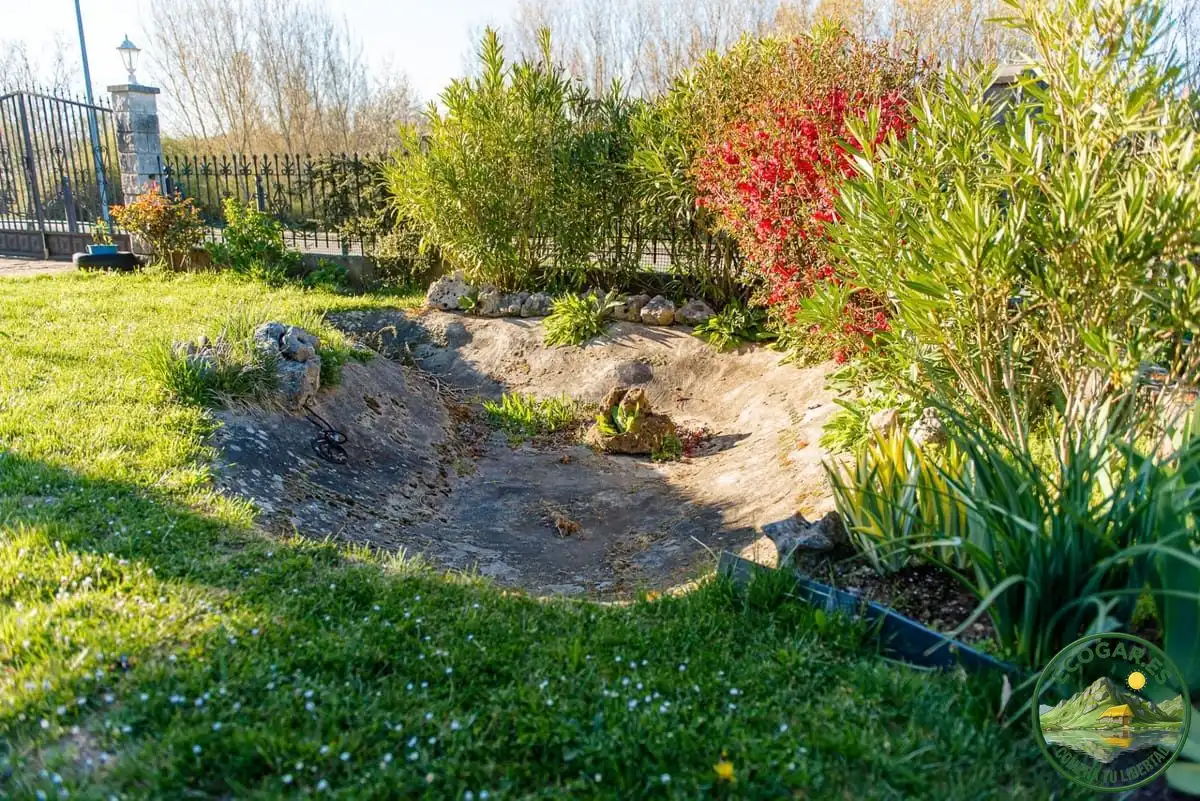 Jardí de Casa o xalet en venda en Torre del Bierzo amb Aire condicionat, Calefacció i Jardí privat