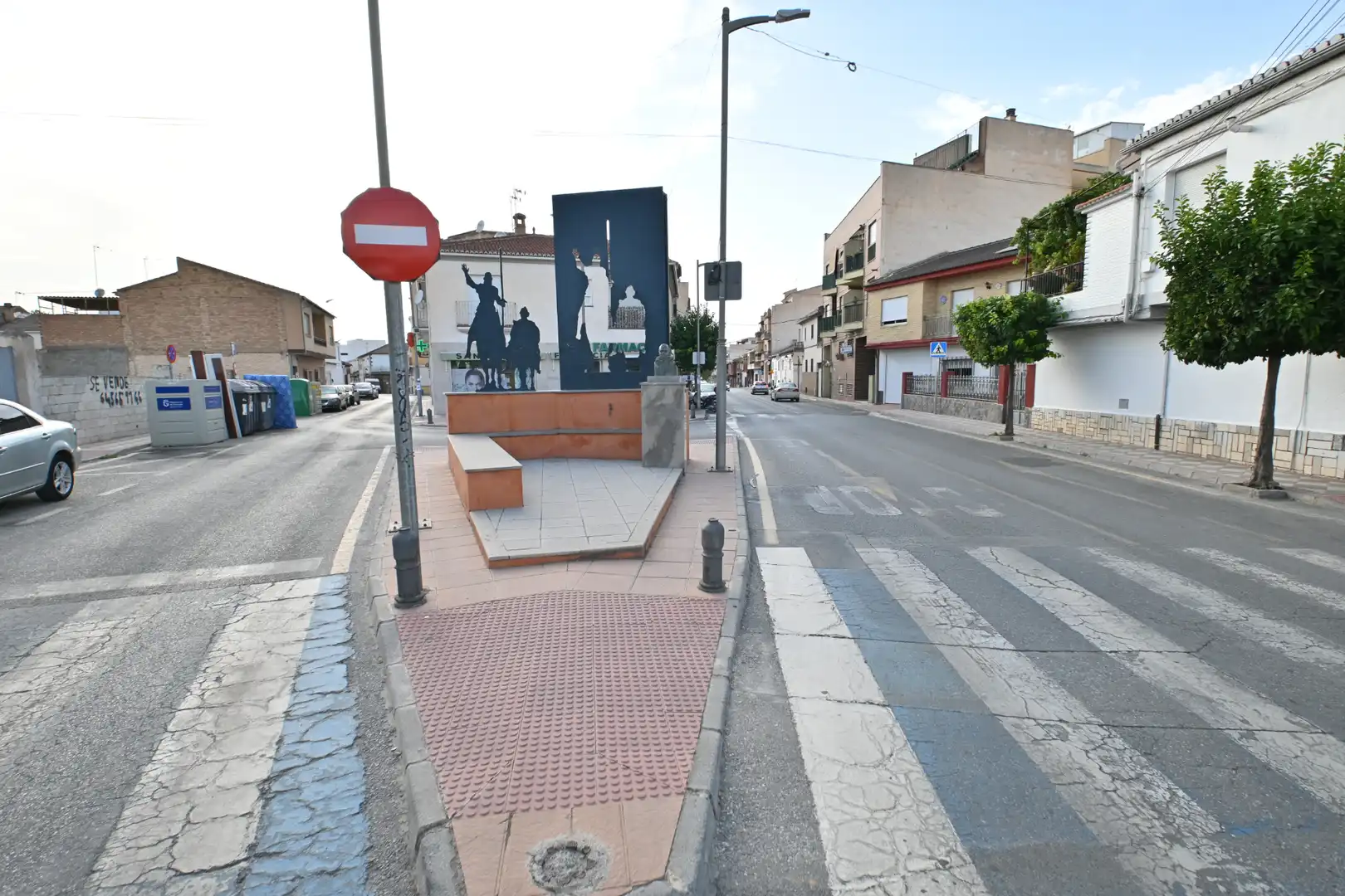 Vista exterior de Casa adosada en venta en Churriana de la Vega con Aire acondicionado, Terraza y Trastero