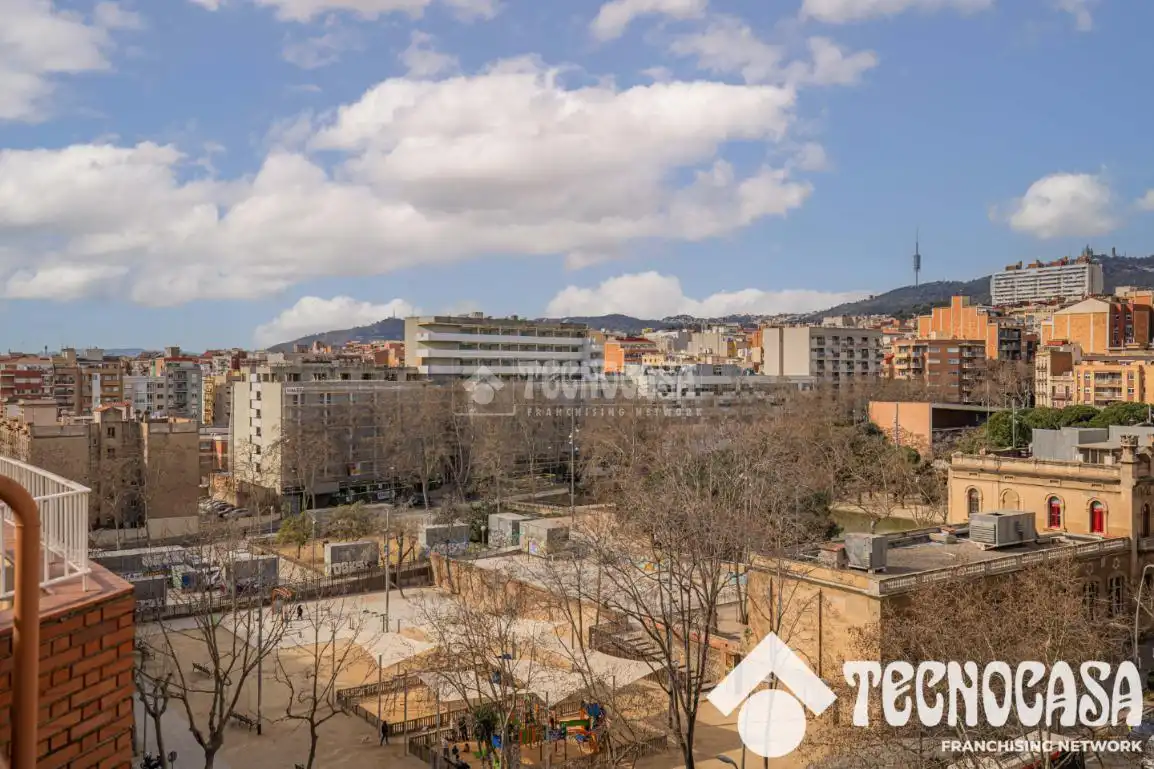 Vista exterior de Ático en venta en Barcelona con Aire acondicionado y Terraza