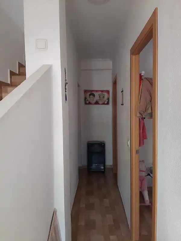 Haus oder Chalet zum Verkauf in Algeciras mit Heizung, Terrasse und Möbliert